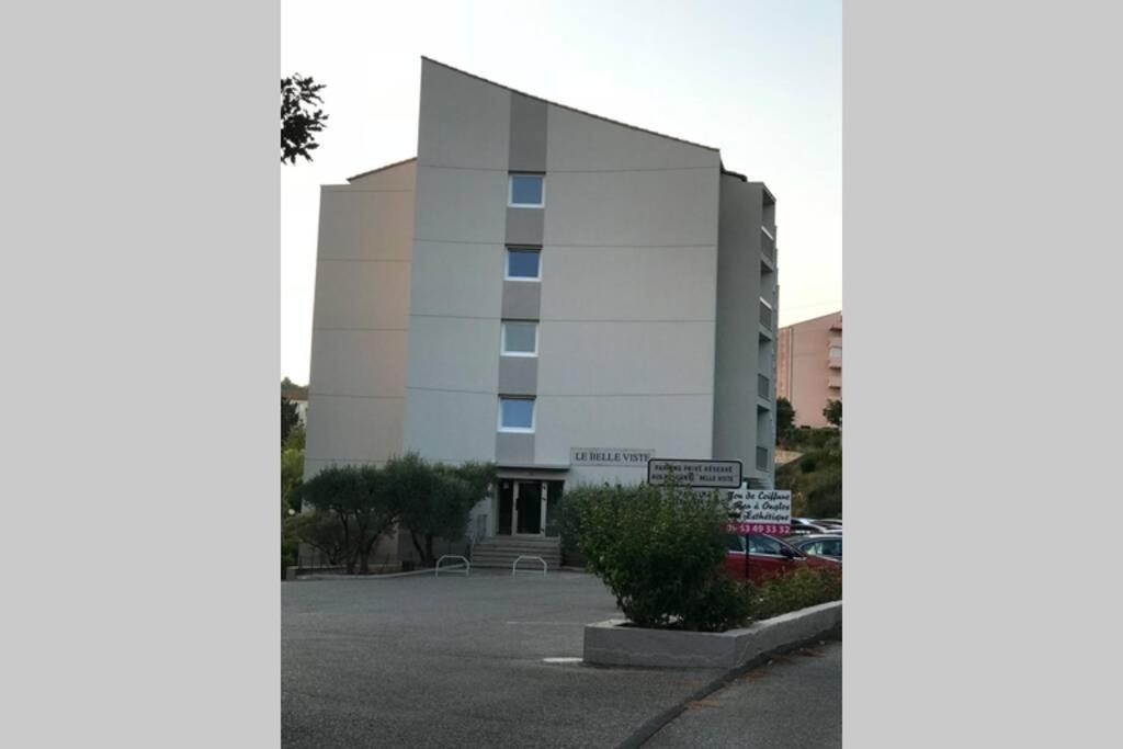 Studio Meuble Classe 2 Etoiles - 30M² 格雷乌莱班 外观 照片